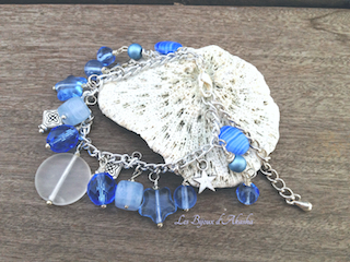 Bracelet à breloques cristal de bohème, bleu pastel, chaine aluminium